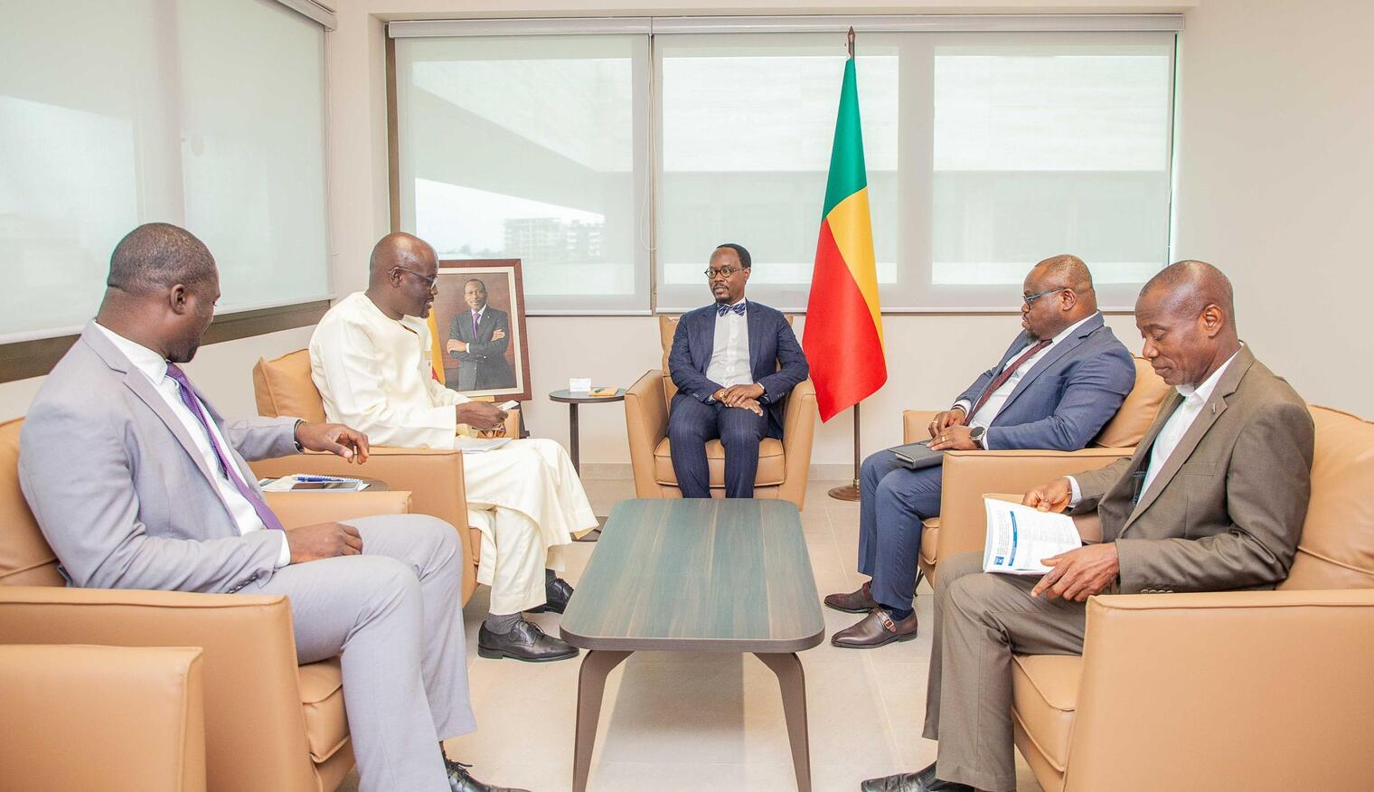 LE MINISTRE DES PME ET DE LA PROMOTION DE L’EMPLOI, M. MODESTE TIHOUNTE KEREKOU, A REÇU EN AUDIENCE CE MERCREDI 29 OCTOBRE 2025, M. OUSMANE NIANG, REPRESENTANT RESIDENT DE L’UNICEF AU BENIN.